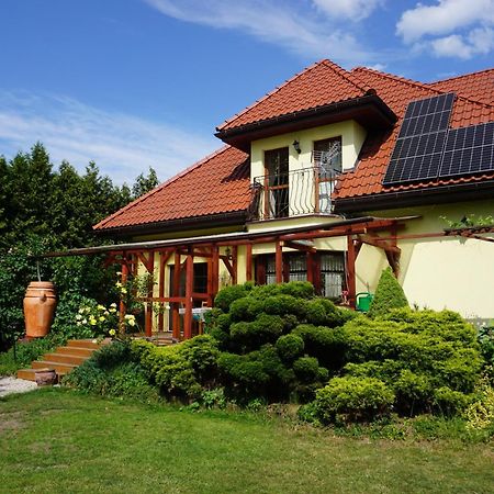 Comfortable House With Garden Manki 외부 사진