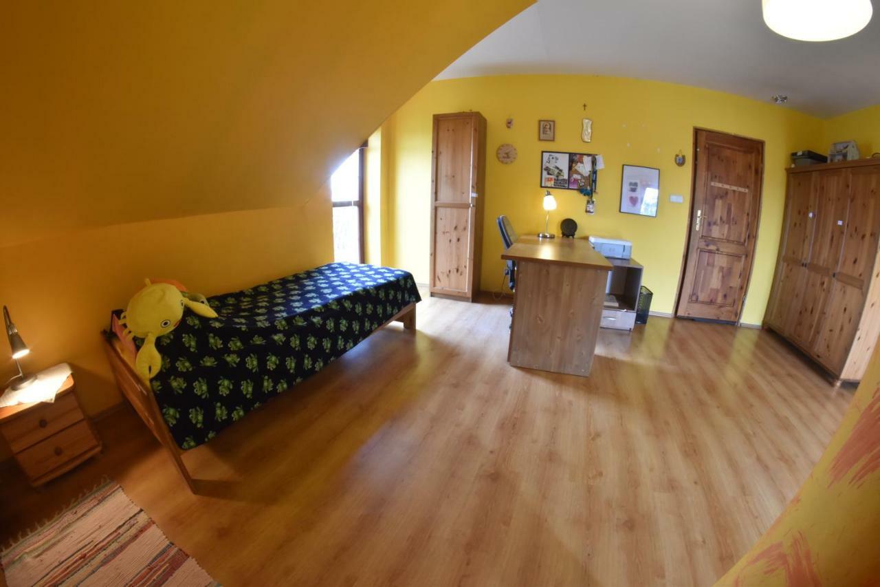 Comfortable House With Garden Manki 외부 사진