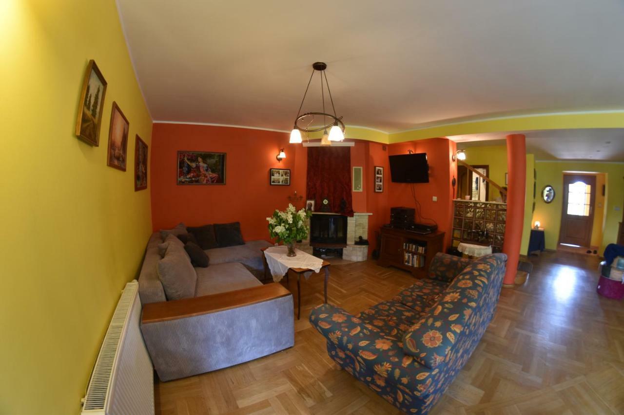Comfortable House With Garden Manki 외부 사진