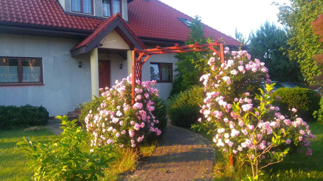 Comfortable House With Garden Manki 외부 사진